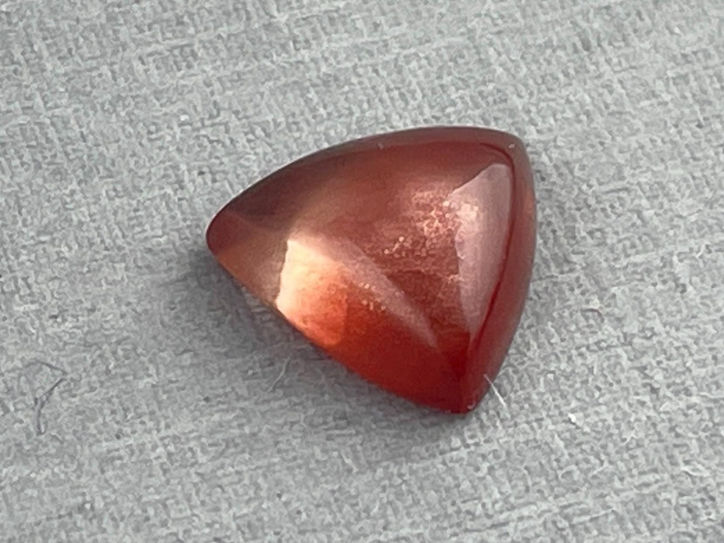 10mm Oregon Sunstone | Triangle Cabochon | Natural American Gemstone | 2.9 carats | OSC300 - Oregon Sunstone - Gem Enthusiast