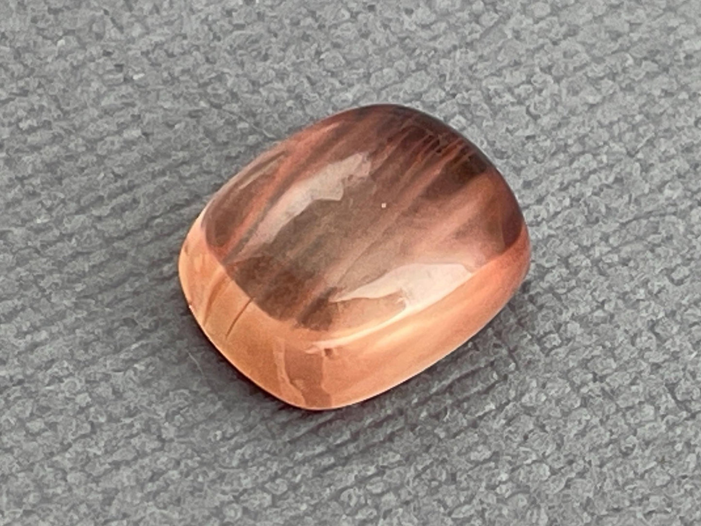 10x8 Oregon Sunstones Cushion Cabochon with Schiller | 3.53 carats | OSC277 - Gem Enthusiast