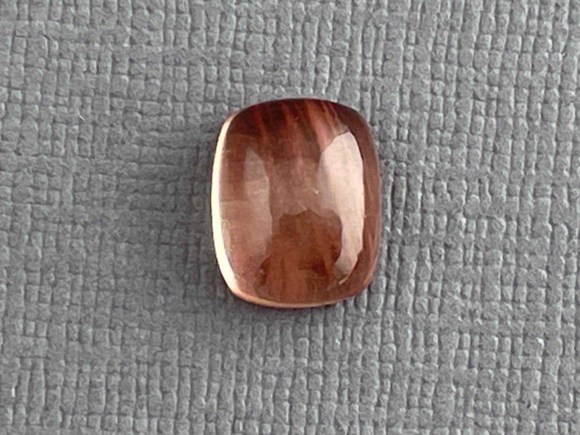 10x8 Oregon Sunstones Cushion Cabochon with Schiller | 3.53 carats | OSC277 - Gem Enthusiast
