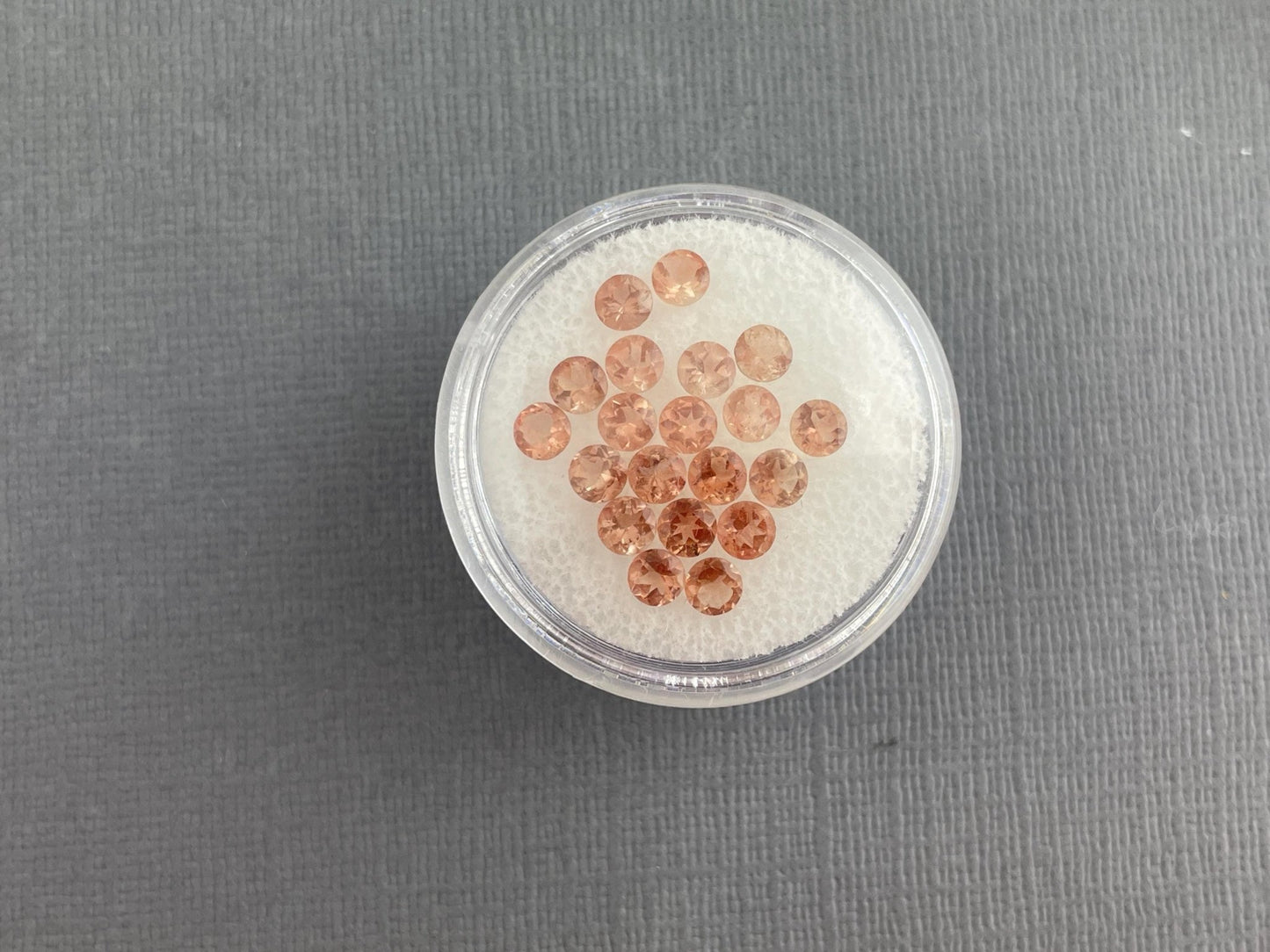 3.5 mm Oregon Sunstones Faceted Round Gemstones | Red, Medium or Light - Gem Enthusiast