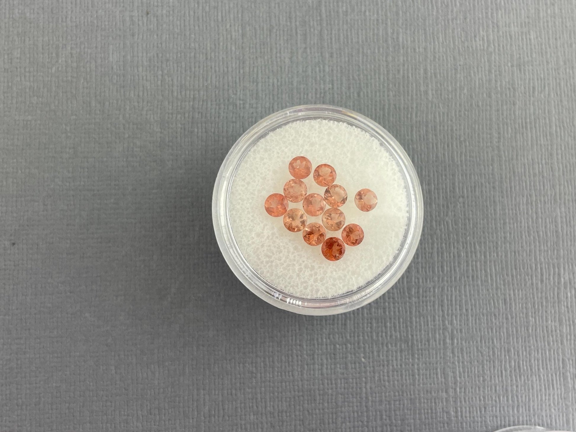 3.5 mm Oregon Sunstones Faceted Round Gemstones | Red, Medium or Light - Gem Enthusiast