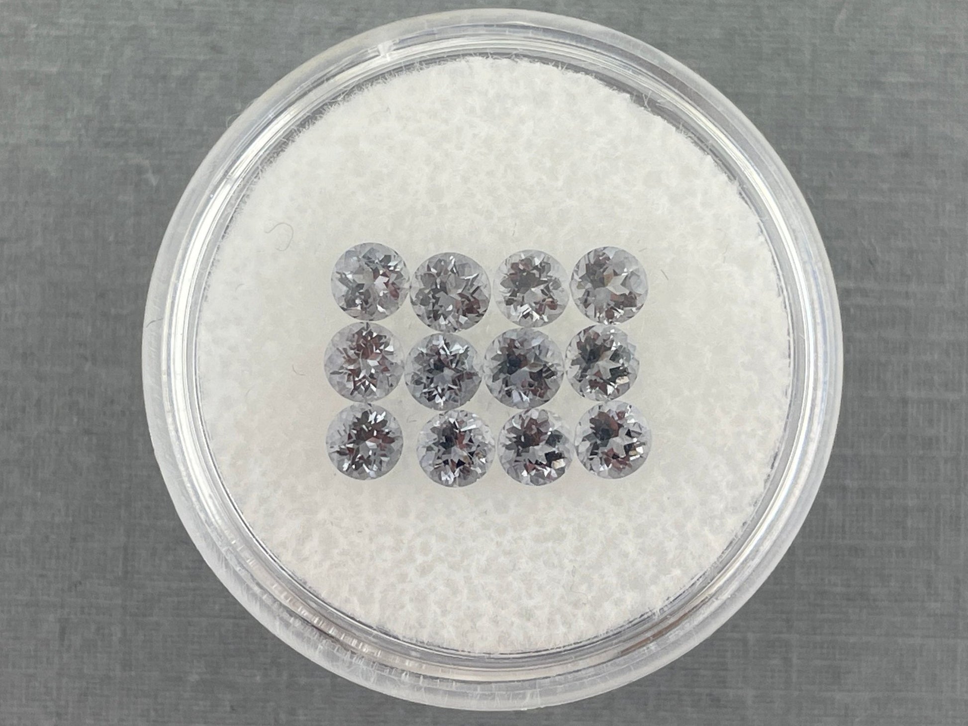 3.5 mm Platinum Spinel Faceted Round | Mozambique Natural Gemstone | P173 - Spinel - Gem Enthusiast