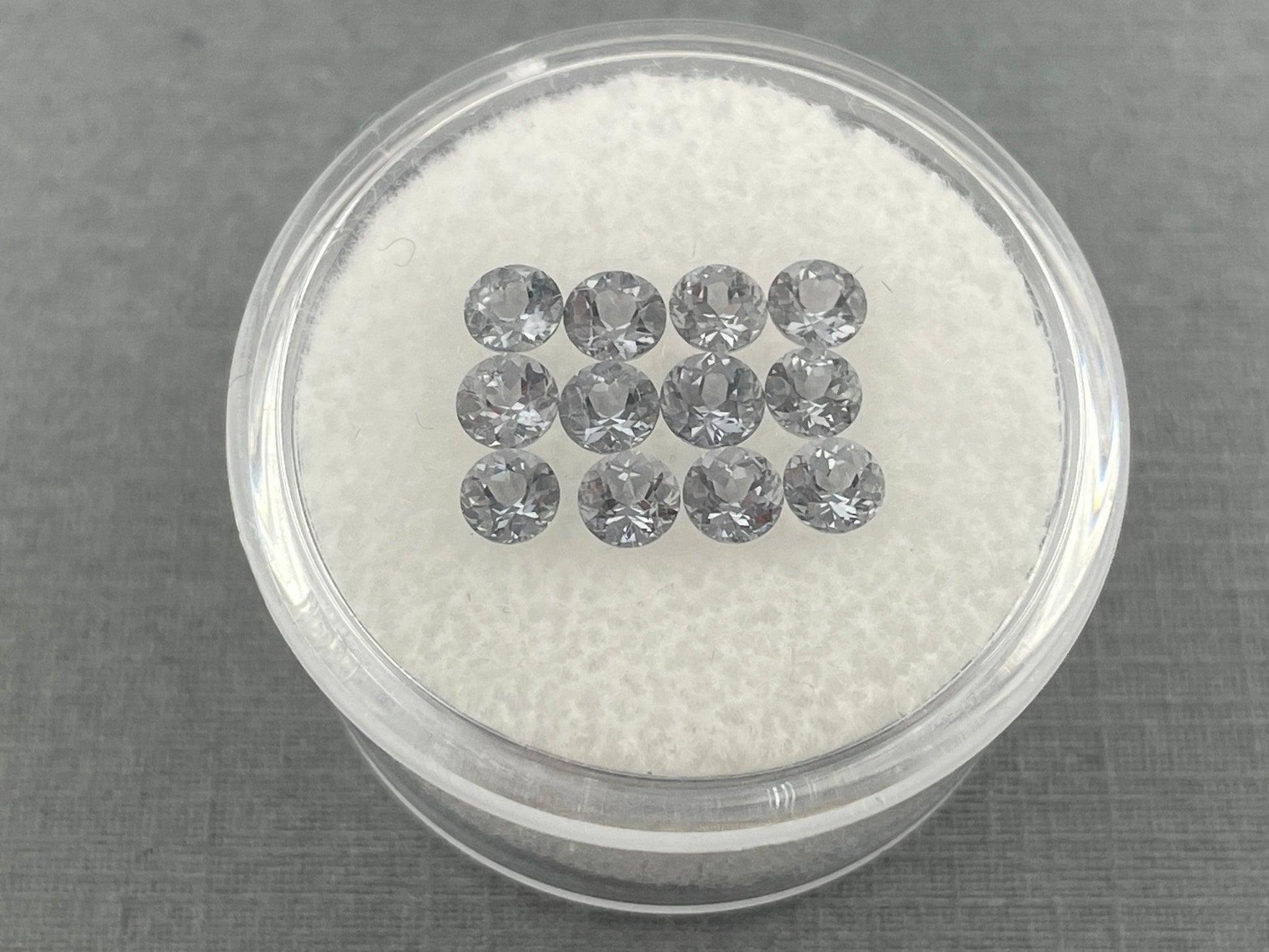 3.5 mm Platinum Spinel Faceted Round | Mozambique Natural Gemstone | P173 - Spinel - Gem Enthusiast