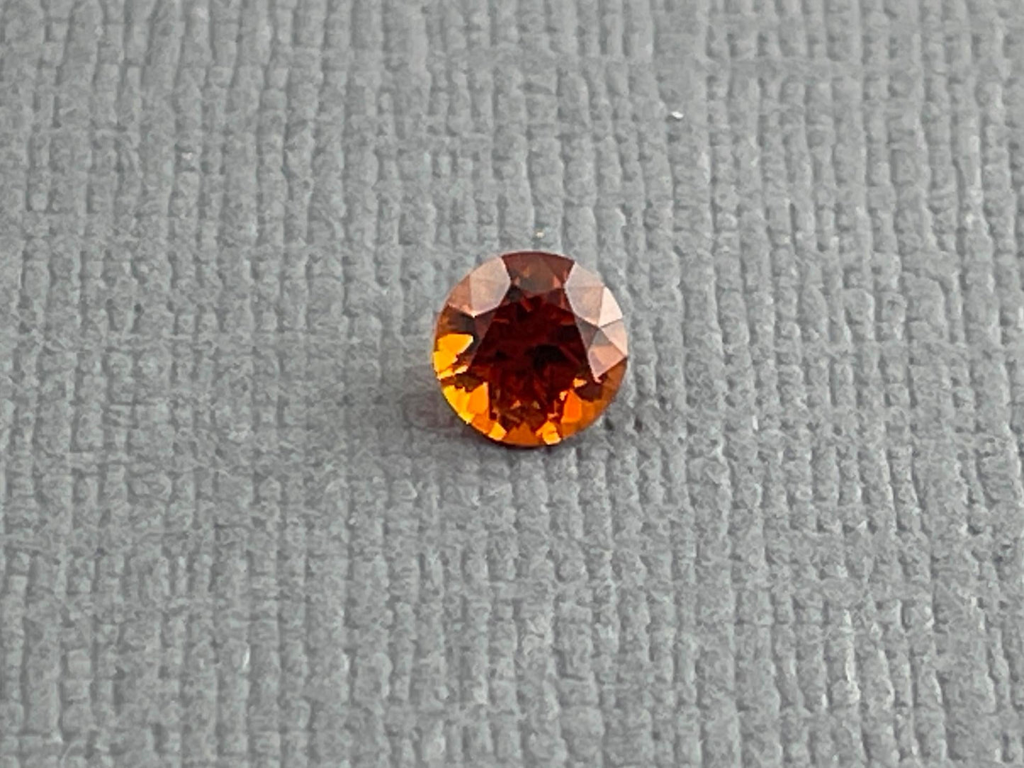 4.5mm Spessartine Garnet Round | Per Stone | Mandarin Orange - Gem Enthusiast