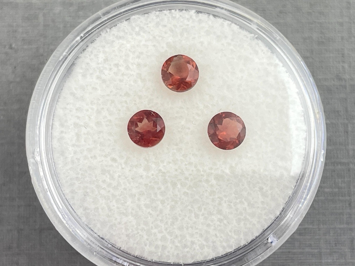 4mm Oregon Sunstone Lot | Red with Schiller and Zoning | Faceted Round Gemstones | OSF197 - Oregon Sunstone - Gem Enthusiast