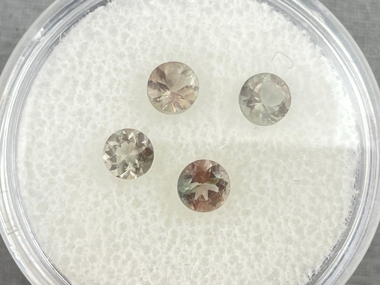 4mm Oregon Sunstone Round Lot | Soft Green Peach Bi - color | OSF201 - Oregon Sunstone - Gem Enthusiast