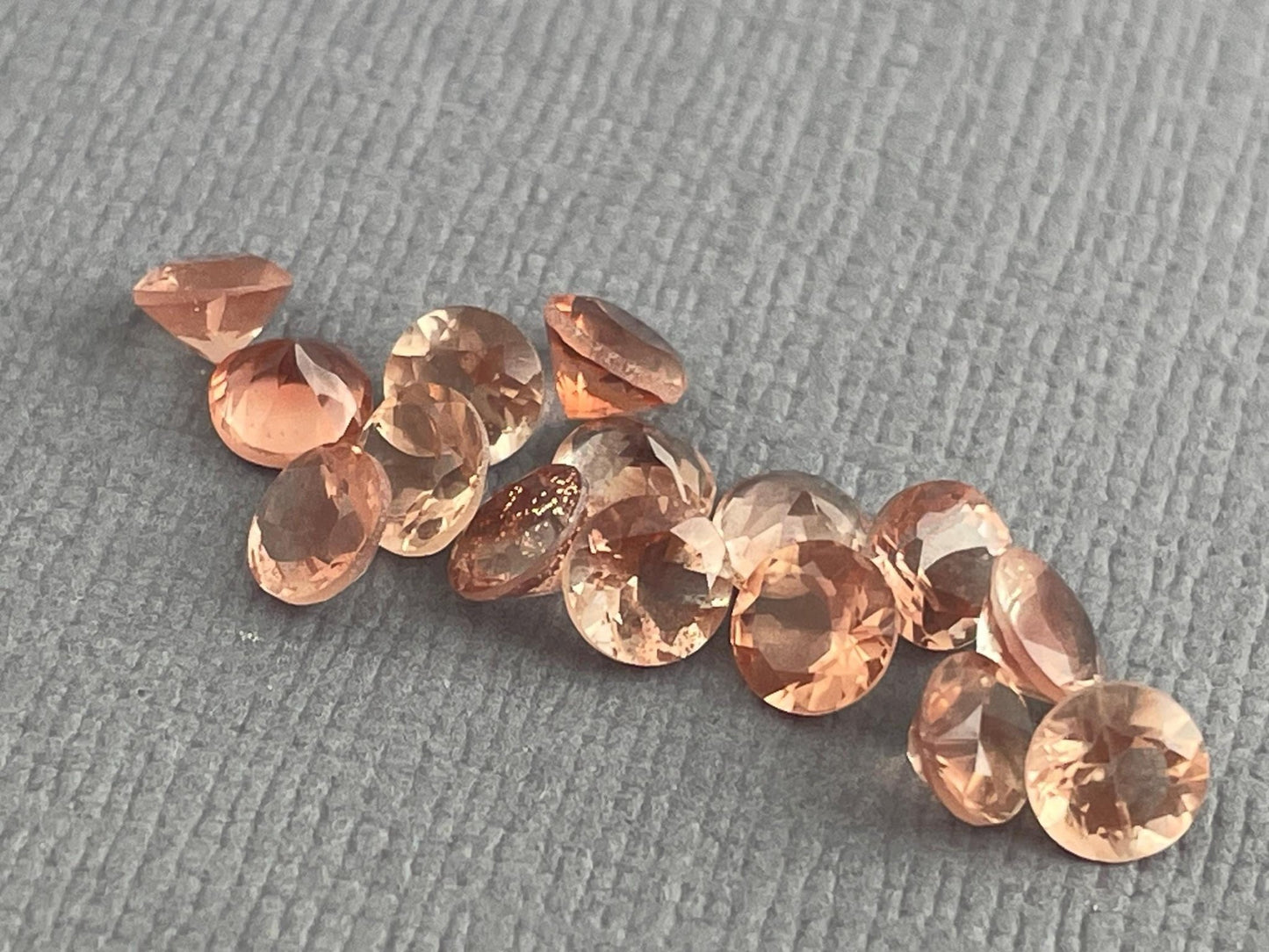 4mm Oregon Sunstones Faceted Round Stones | American Mined Gemstones - Gem Enthusiast