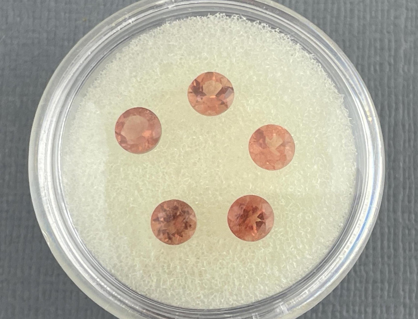 4mm Oregon Sunstones Faceted Round Stones | American Mined Gemstones - Gem Enthusiast