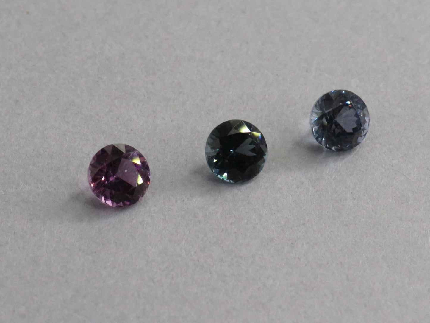 5mm Purple Blue Spinel Faceted Round | Per Stone | Natural Gemstone | SL126 - Gem Enthusiast