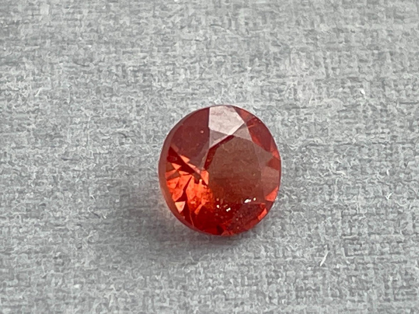5mm Red Oregon Sunstone Round Faceted Gemstone | Ethically Sourced | Mined in the USA | OSF218 - Oregon Sunstone - Gem Enthusiast