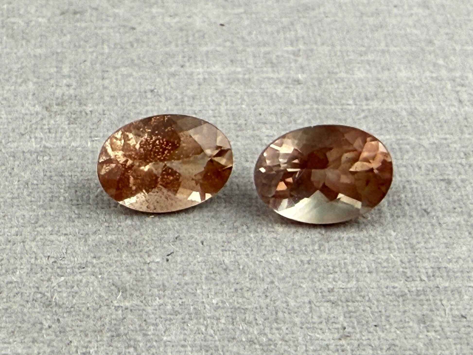 7x5 Oregon Sunstones Oval Pair | 1.4 carats | OSF196 - Oregon Sunstone - Gem Enthusiast
