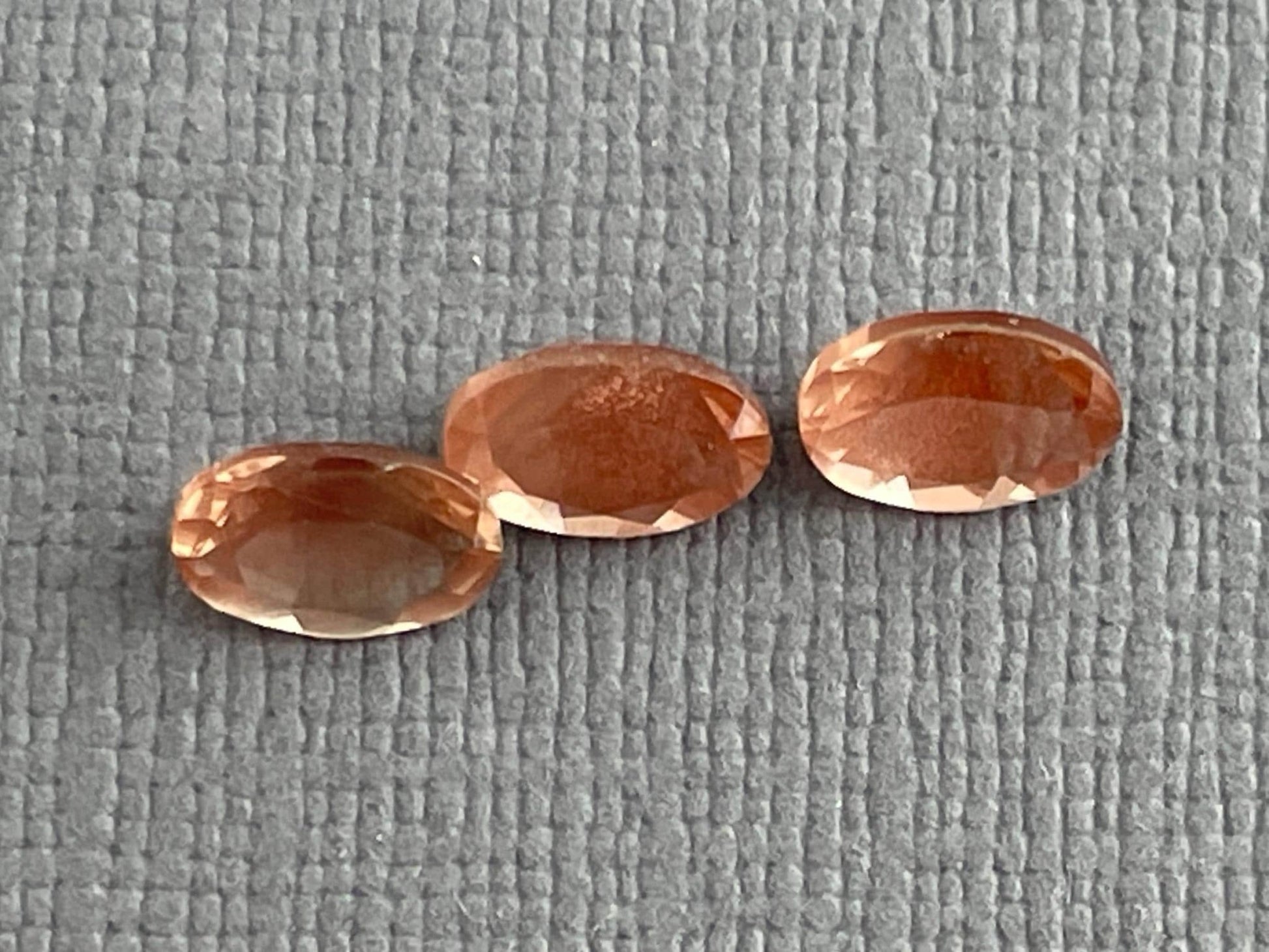 7x5 Oregon Sunstones Oval Trio | 2.48 carats | OSF192 - Gem Enthusiast