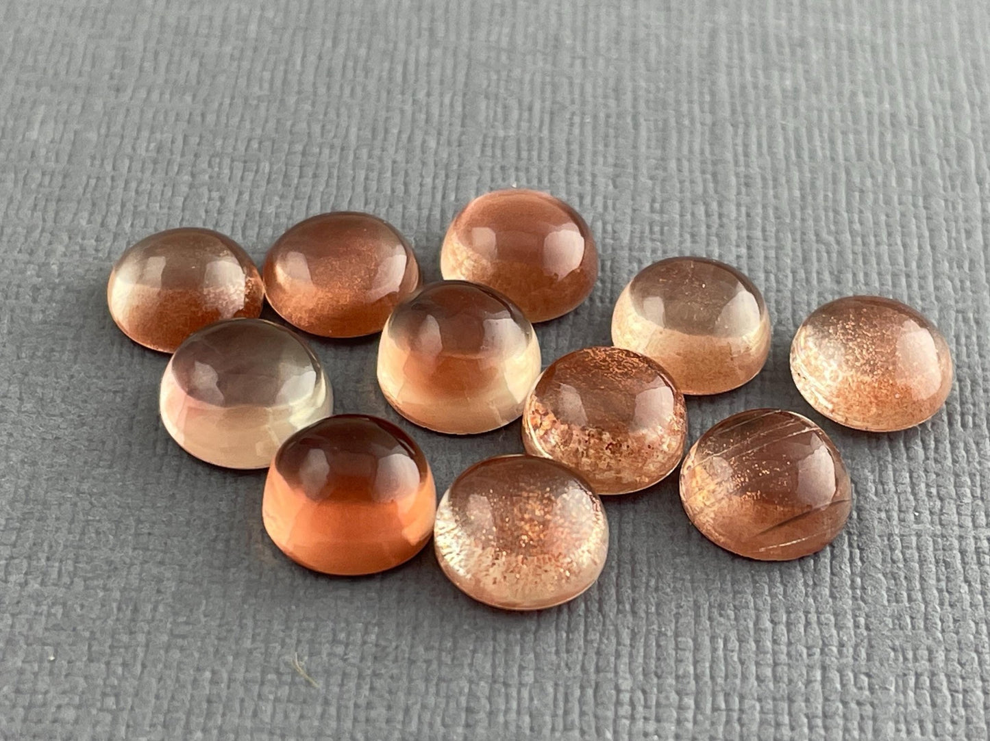 8mm Oregon Sunstone Round Cabochons | Medium, Light, or Champaign - Oregon Sunstone - Gem Enthusiast