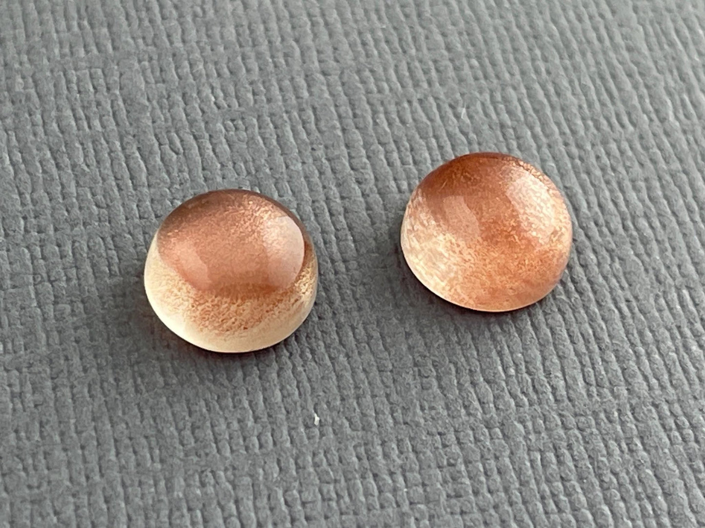 8mm Oregon Sunstones with Schiller | Round Cabochon Pair | OSC269 - Oregon Sunstone - Gem Enthusiast