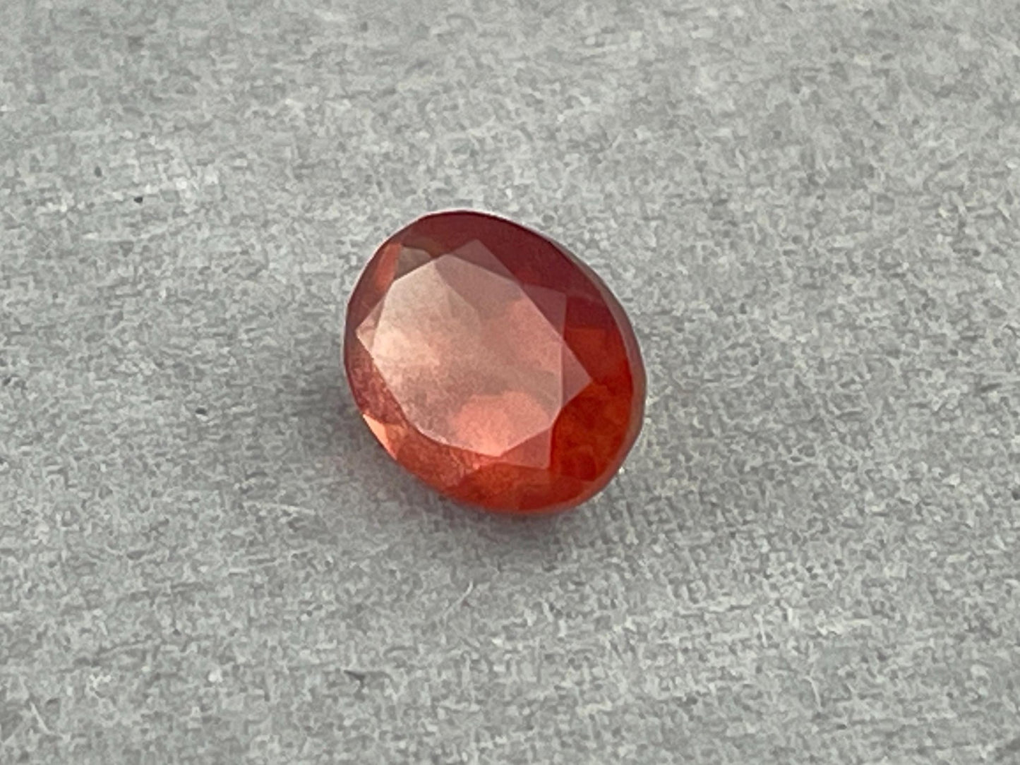 8x6 Red Oregon Sunstone Oval Faceted Gemstone | 1.23 carats | OSF212 - Oregon Sunstone - Gem Enthusiast