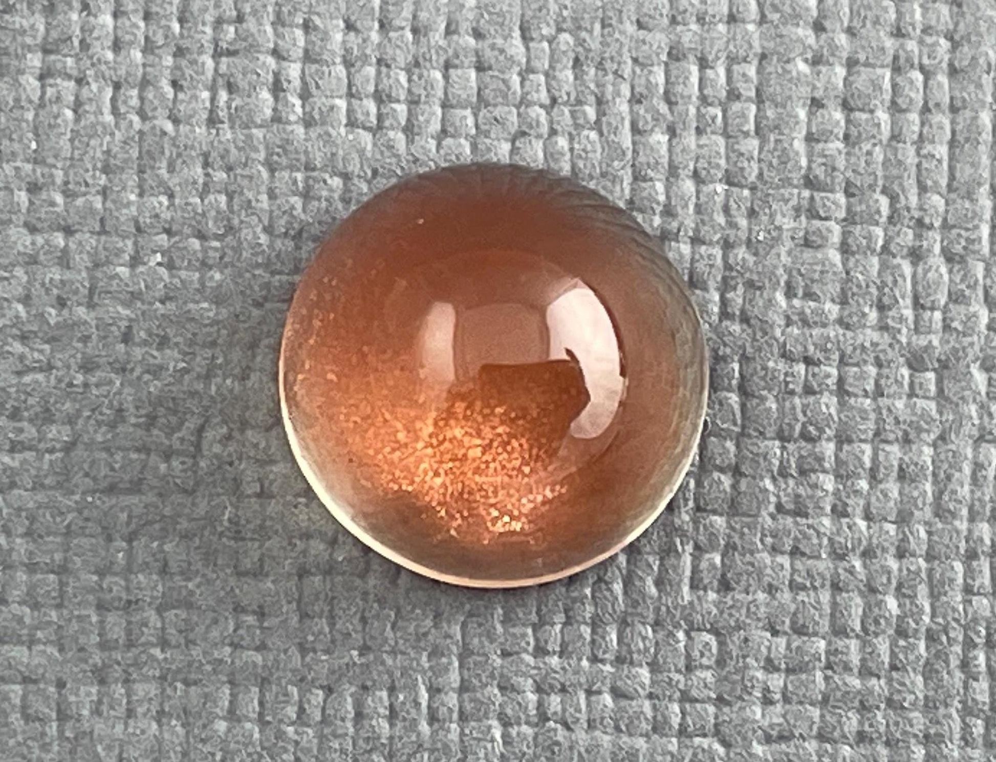 9mm Oregon Sunstone Round Cabochon | Natural American Gemstone | 3.42 carats | OSC273 - Oregon Sunstone - Gem Enthusiast