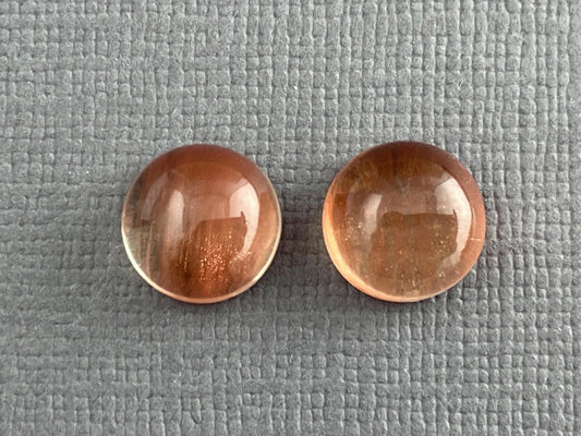 9mm Oregon Sunstones Round Cabochon Pair with Schiller | 7.2 carats | OSC263 - Oregon Sunstone - Gem Enthusiast