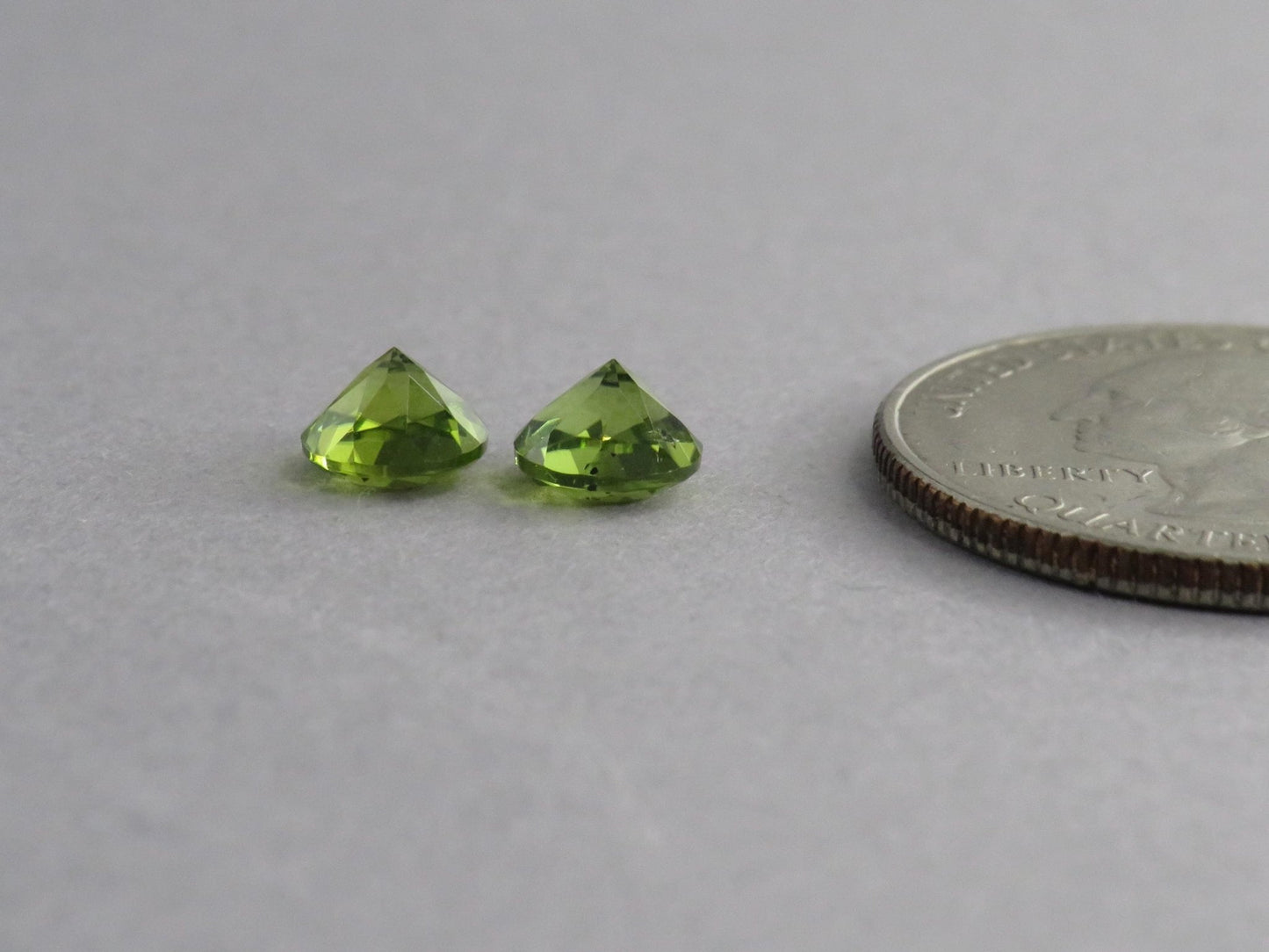 Arizona Peridot 6mm Round Pair | Round Natural Stone | PE212 - Gem Enthusiast