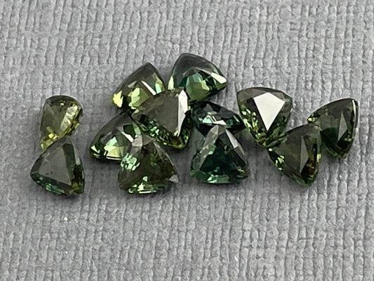 Green Sapphire Trillion Faceted Gemstone | 4.5 mm | Per Stone - Gem Enthusiast