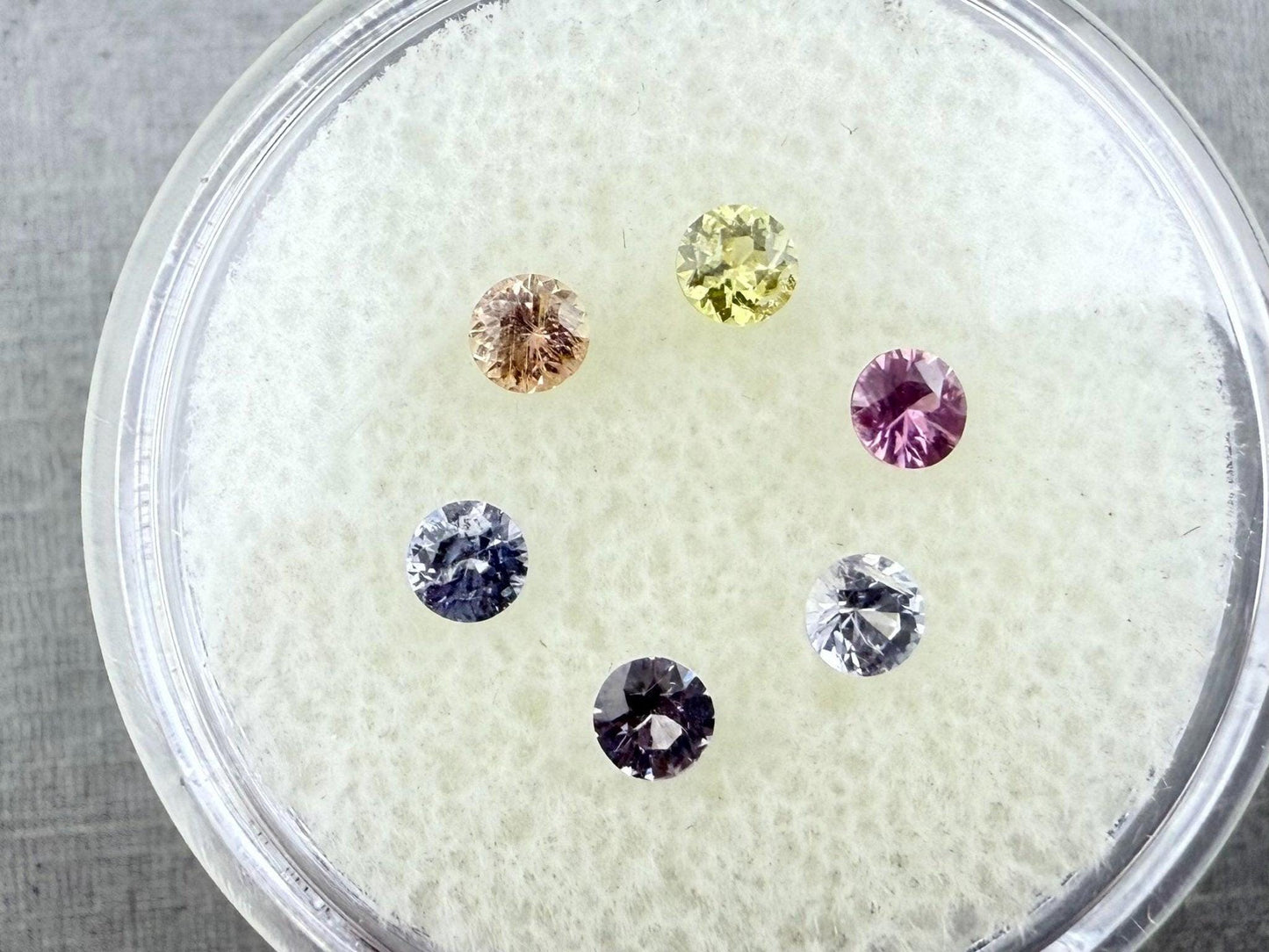 3mm Sapphire Lot | Faceted Gemstones, Umba Tanzania Origin | .75 carat | SF133 - Sapphire - GemEnthusiast