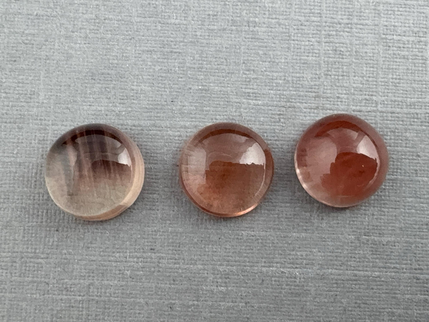 8mm Oregon Sunstones with Schiller | Round Cabochon Lot | OSC322 - Oregon Sunstone - GemEnthusiast