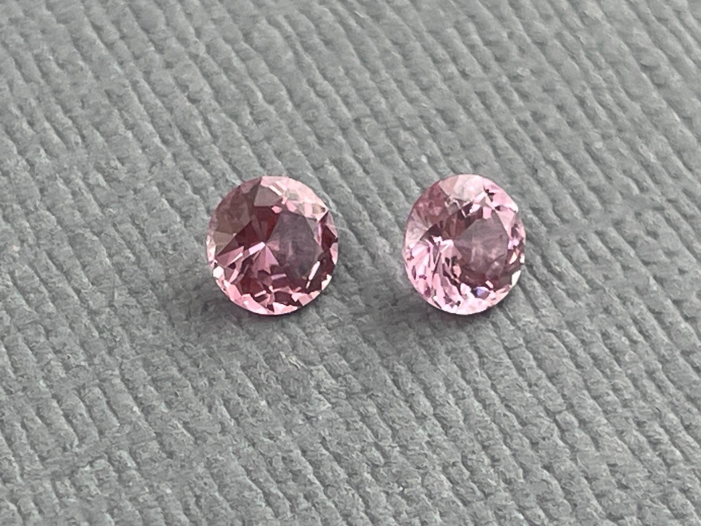 Natural Pink Spinel Faceted Pair Round | Natural Gemstone | 4.3 mm | SL116 - Spinel - Gem Enthusiast