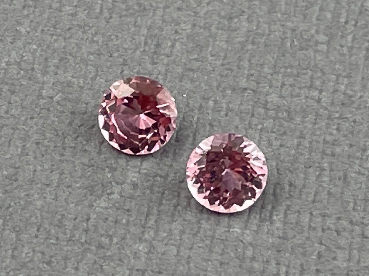 Natural Pink Spinel Faceted Pair Round | Natural Gemstone | 4.3 mm | SL116 - Spinel - Gem Enthusiast