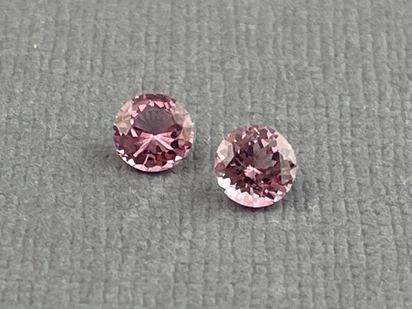 Natural Pink Spinel Faceted Pair Round | Natural Gemstone | 4.3 mm | SL116 - Spinel - Gem Enthusiast