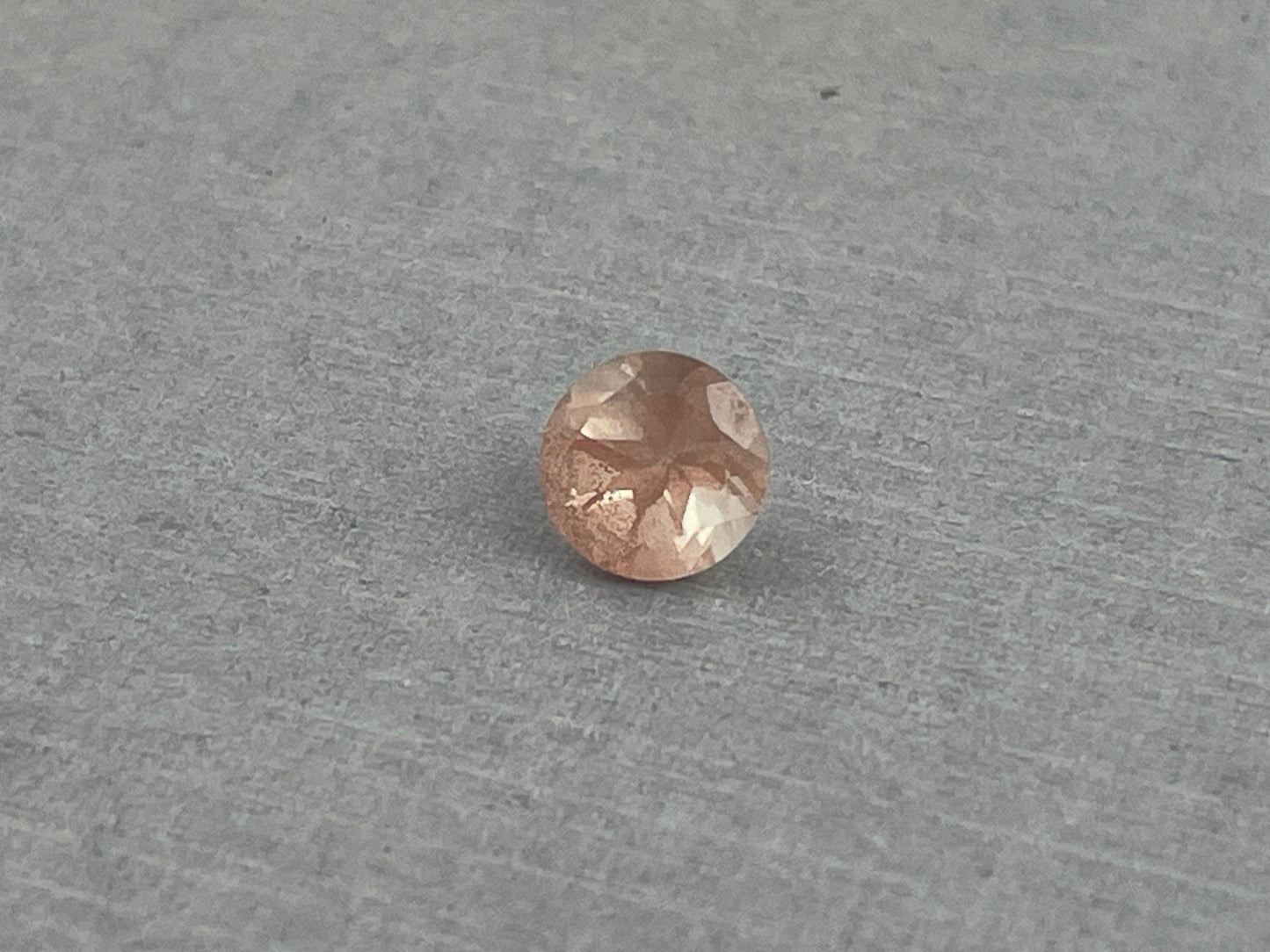 Oregon Sunstone 6mm Round Faceted Ethically Sourced Gemstone | OSF142 - Oregon Sunstone - Gem Enthusiast