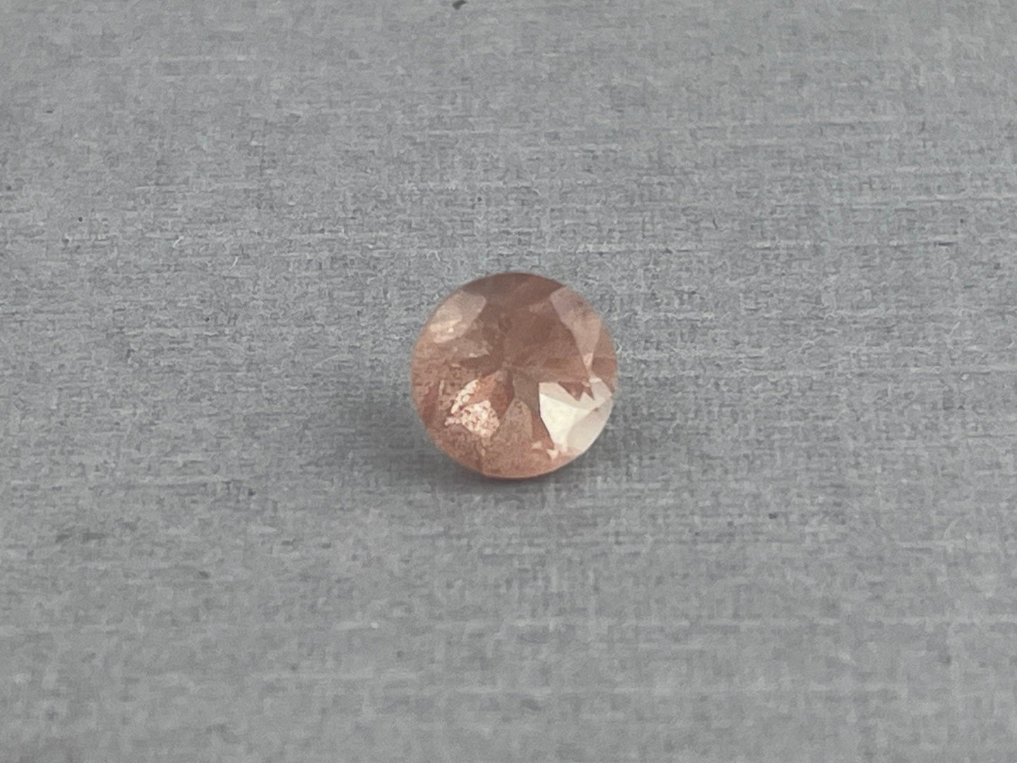 Oregon Sunstone 6mm Round Faceted Ethically Sourced Gemstone | OSF142 - Oregon Sunstone - Gem Enthusiast