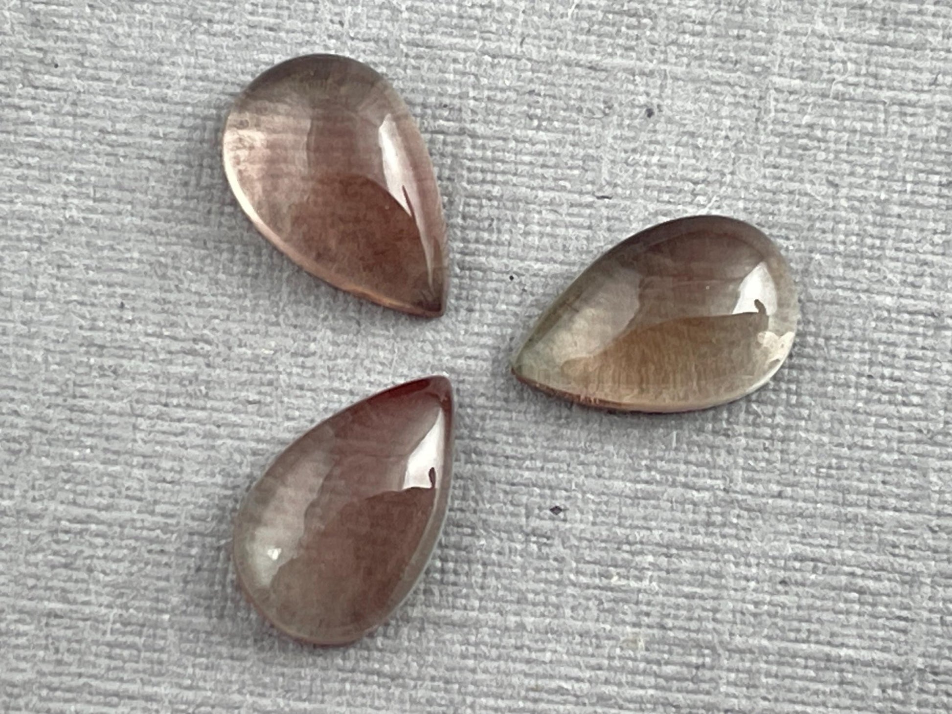 Oregon Sunstones Pear Cabochon Lot | Ethically Sourced | 2.29 carats | OSC295 - Oregon Sunstone - Gem Enthusiast