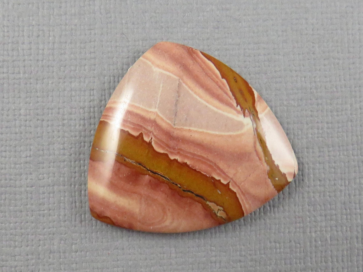 Pink Dead Camel Jasper Trillion Cabochon, Nevada Picture Jasper, 28x26mm | JS422 - Gem Enthusiast