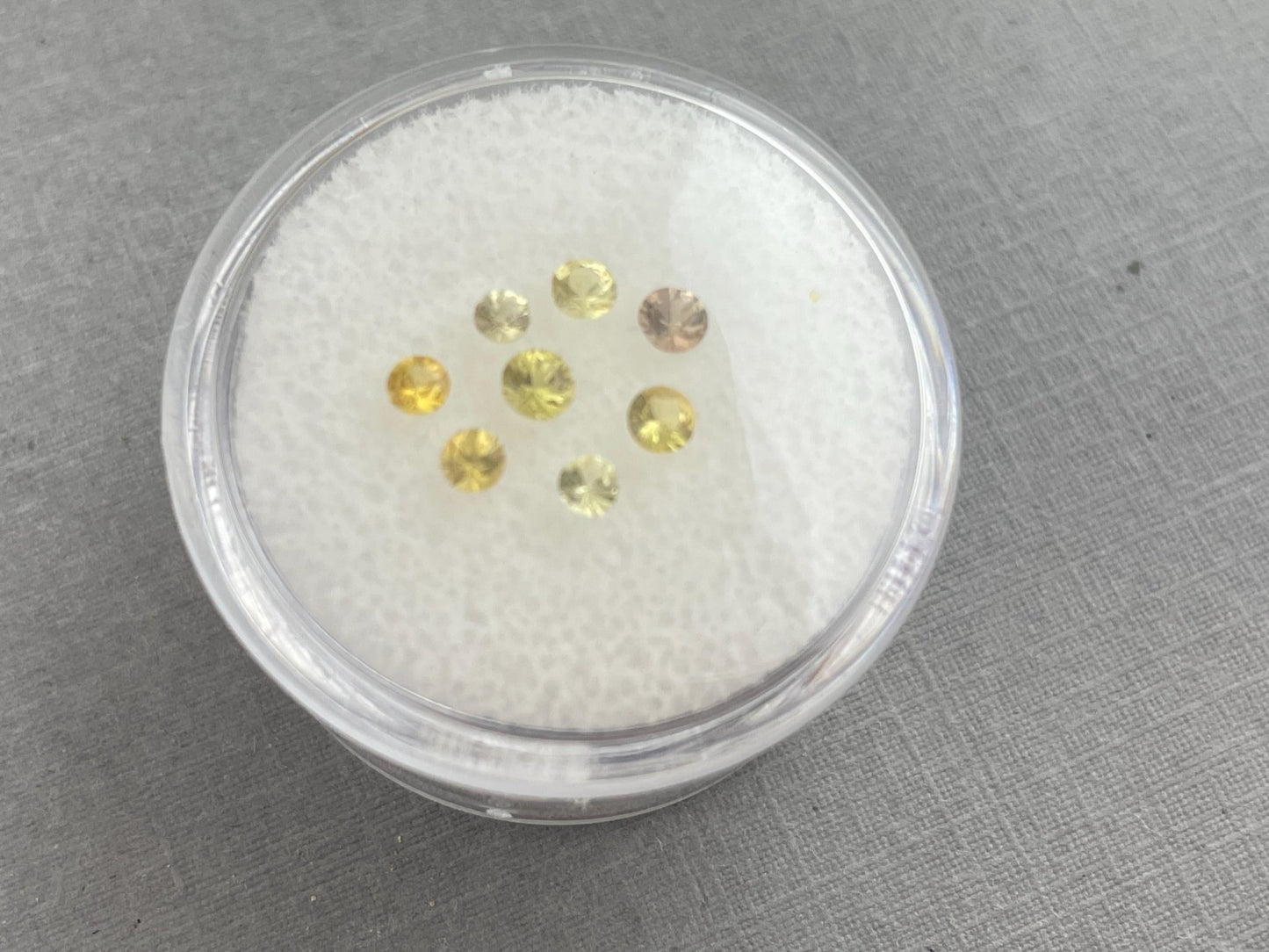 Yellow Sapphire Round Lot | 2.3mm to 2. mm | Faceted Gemstones | SF125 - Gem Enthusiast