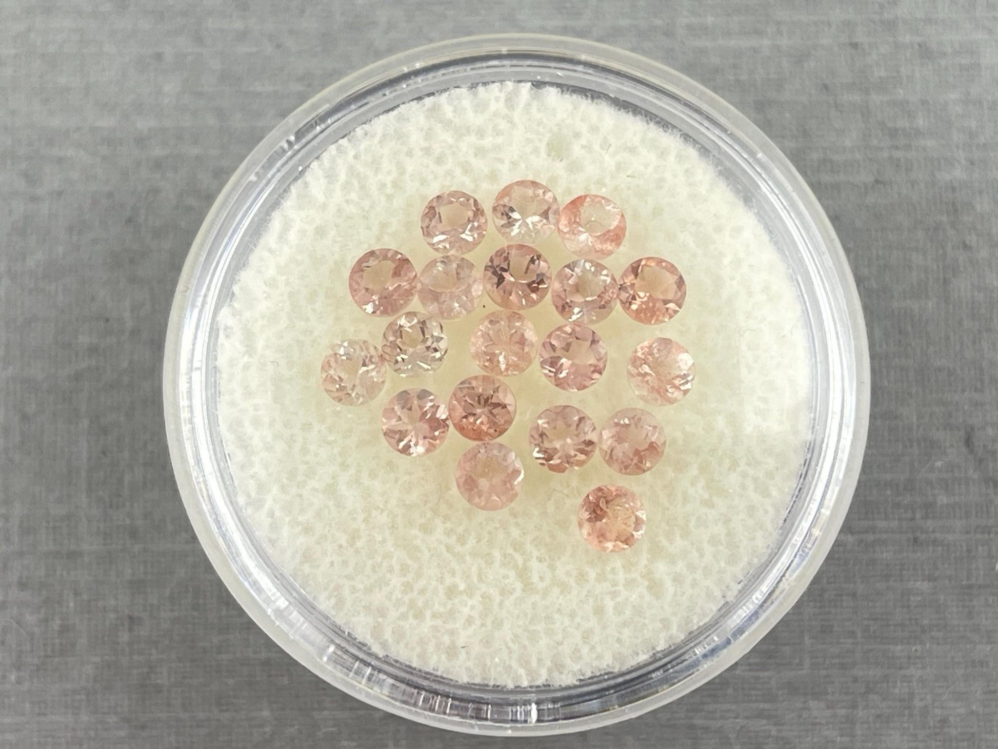 10 or 20 Stones - 3mm Oregon Sunstones Faceted Round Gemstones - Gem Enthusiast