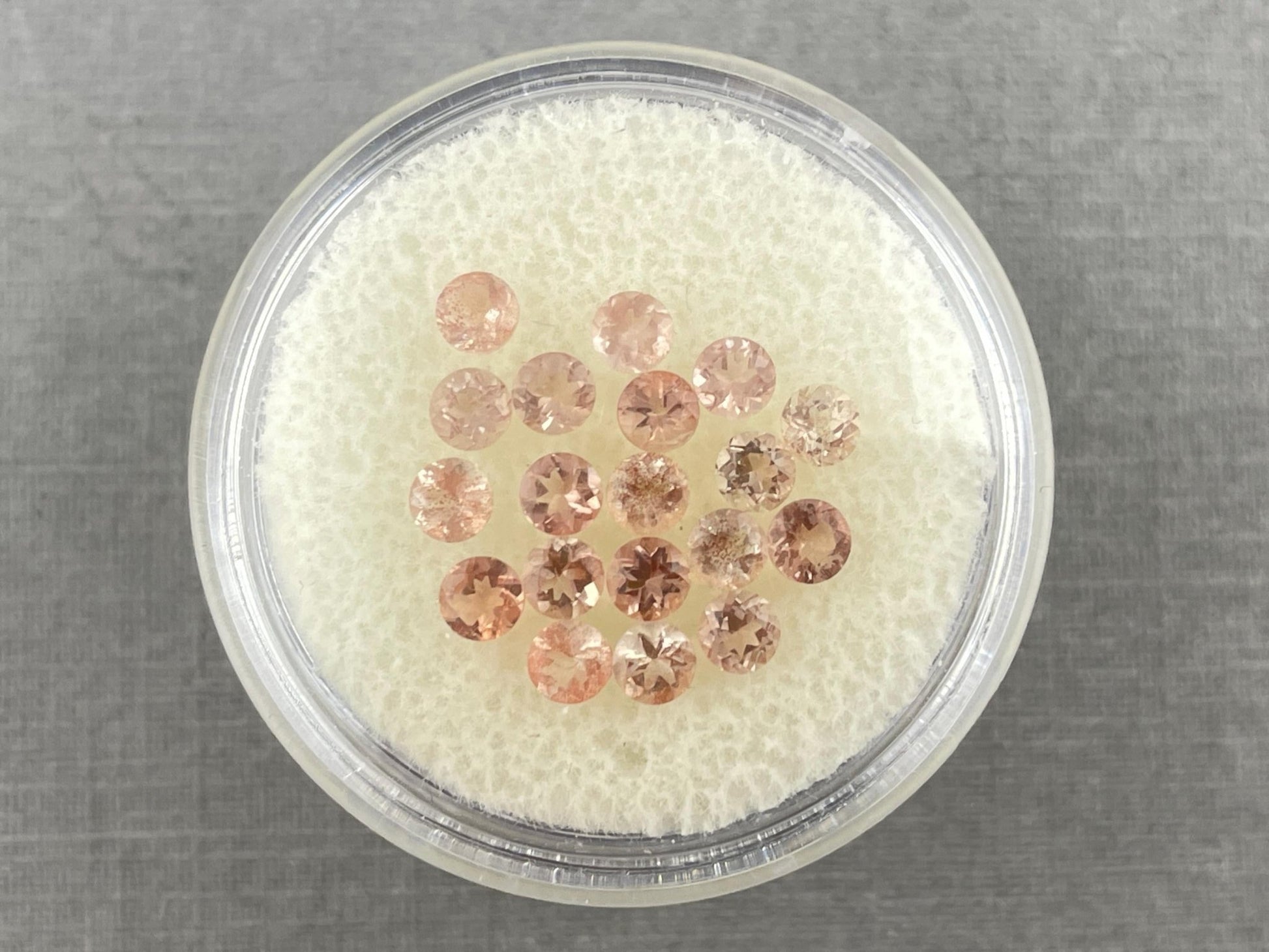 10 or 20 Stones - 3mm Oregon Sunstones Faceted Round Gemstones - Gem Enthusiast