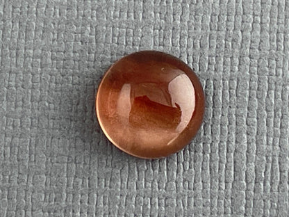 10mm Oregon Sunstone Round Cabochon | Natural American Gemstone | 3.75 carats | OSC276 - Oregon Sunstone - Gem Enthusiast