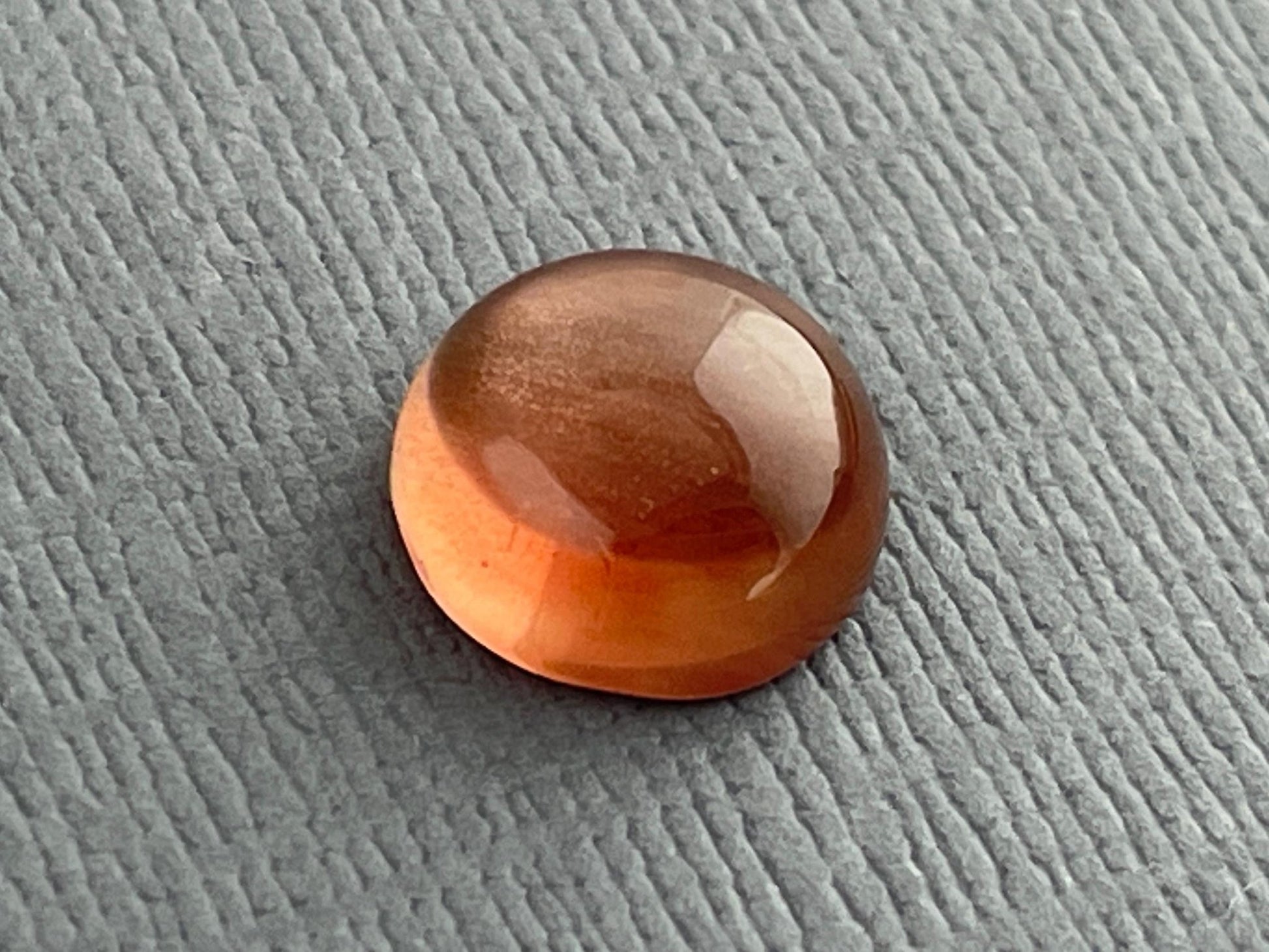 10mm Oregon Sunstone Round Cabochon | Natural American Gemstone | 3.75 carats | OSC276 - Oregon Sunstone - Gem Enthusiast