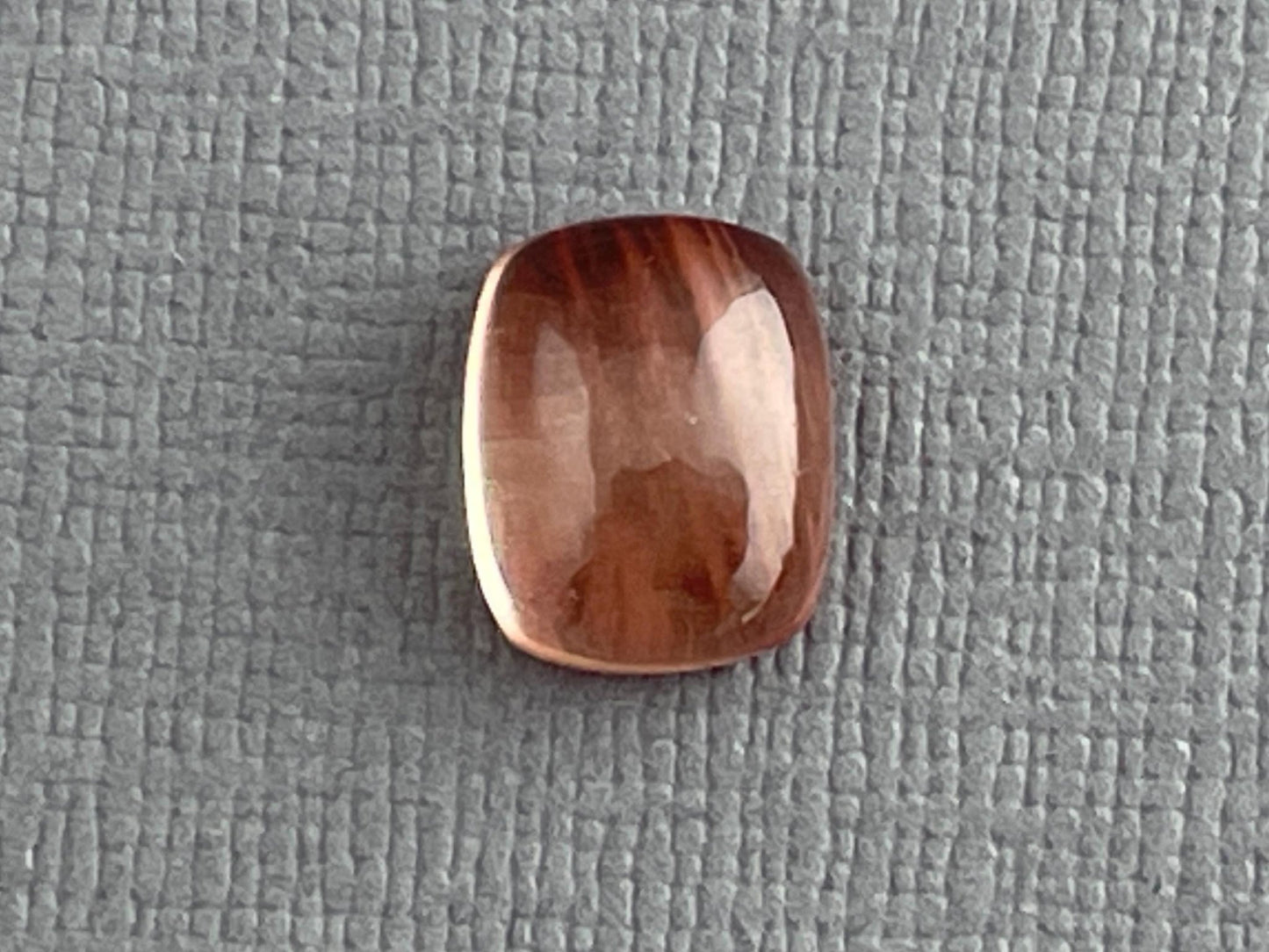 10x8 Oregon Sunstones Cushion Cabochon with Schiller | 3.53 carats | OSC277 - Gem Enthusiast