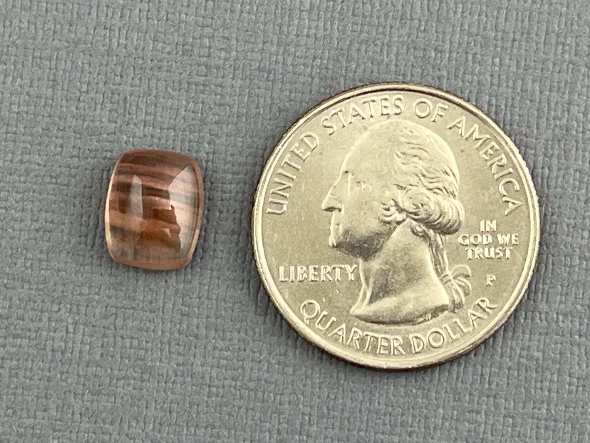 10x8 Oregon Sunstones Cushion Cabochon with Schiller | 3.53 carats | OSC279 - Gem Enthusiast