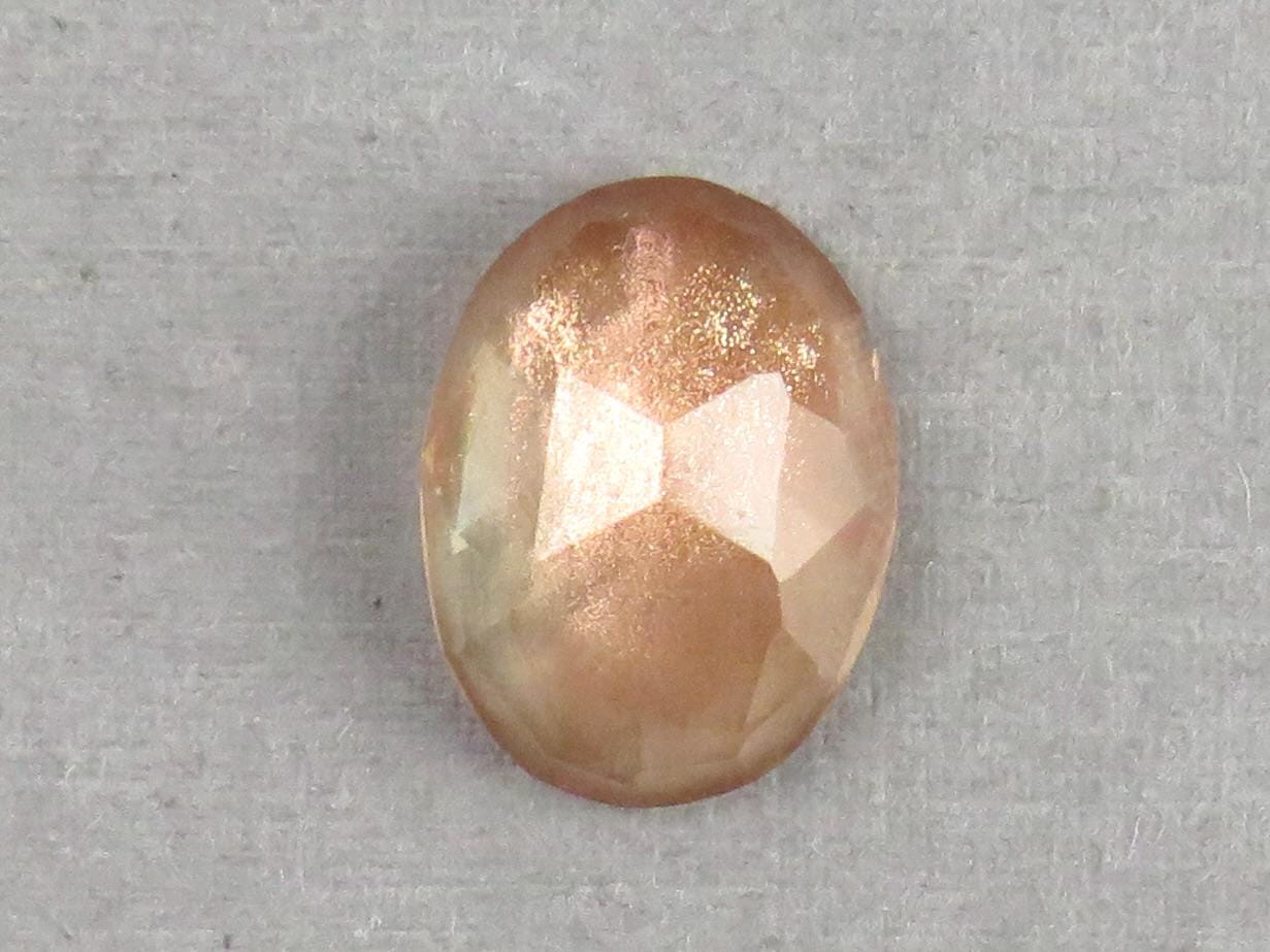 14x11 Oregon Sunstones with Schiller | Oval Rose Cut Cabochon | 5.25 carats | OSR110 - Gem Enthusiast