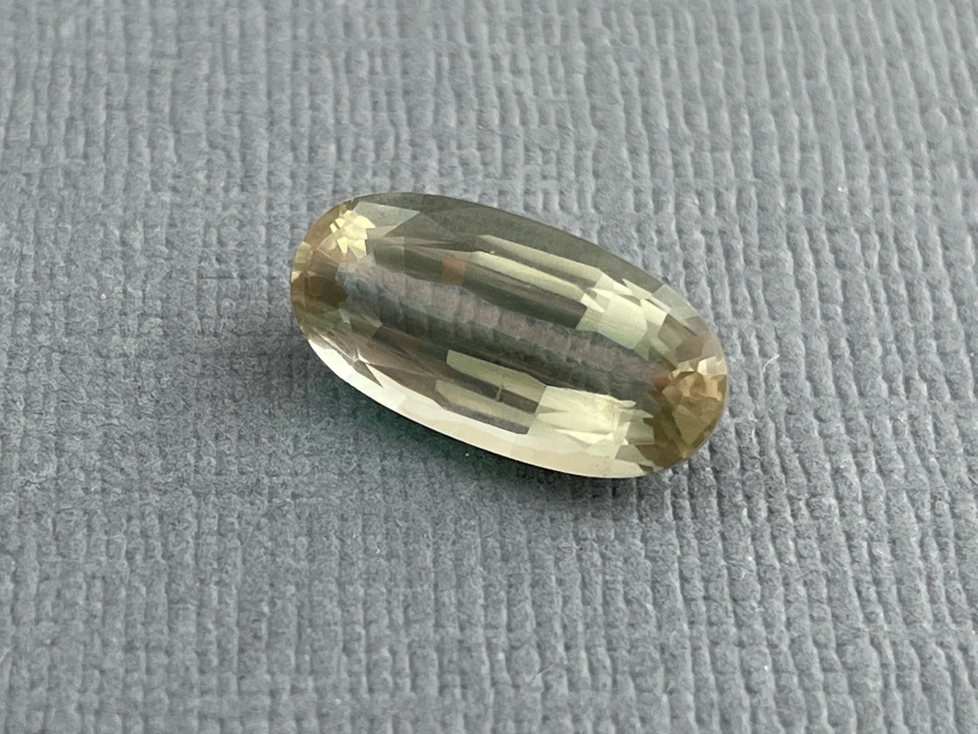 14x7 Green Oregon Sunstone Oval Faceted Gemstone | 3.47 carats | OSF156 - Oregon Sunstone - Gem Enthusiast