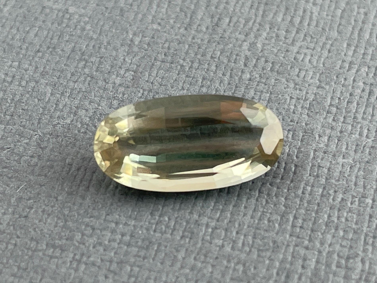 14x7 Green Oregon Sunstone Oval Faceted Gemstone | 3.47 carats | OSF156 - Oregon Sunstone - Gem Enthusiast