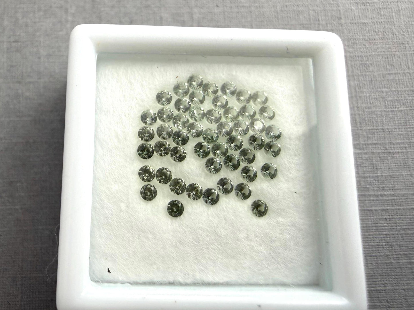 1.7mm Light Green Sapphire | 10 Stone Lot | Natural Faceted Gemstones - Gem Enthusiast