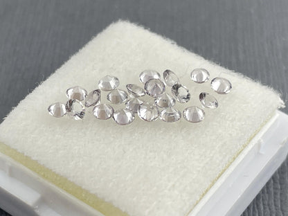 2.5mm Platinum Spinel Faceted Round | Mozambique Natural Gemstone - Spinel - Gem Enthusiast