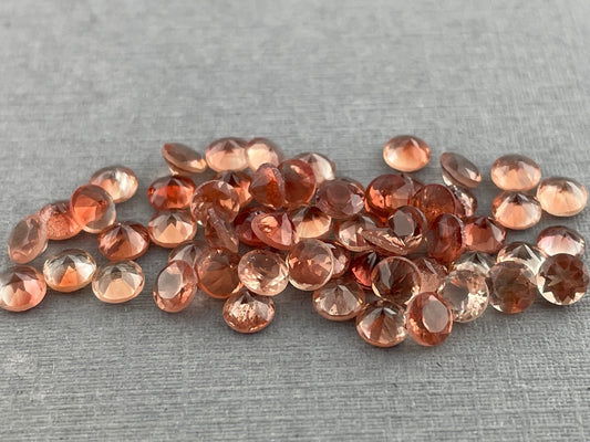 3.5 mm Oregon Sunstones Faceted Round Gemstones | Red, Medium or Light - Gem Enthusiast