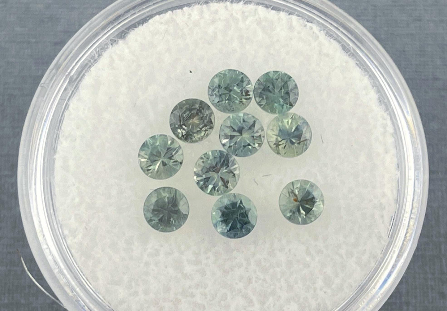 3.5mm Montana Sapphire: Green Round Brilliant Loose Gemstone, Per Stone - Gem Enthusiast