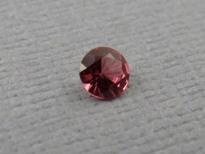 3.5mm Red Spinel | Faceted Round Natural Gemstone | SL124 - Gem Enthusiast