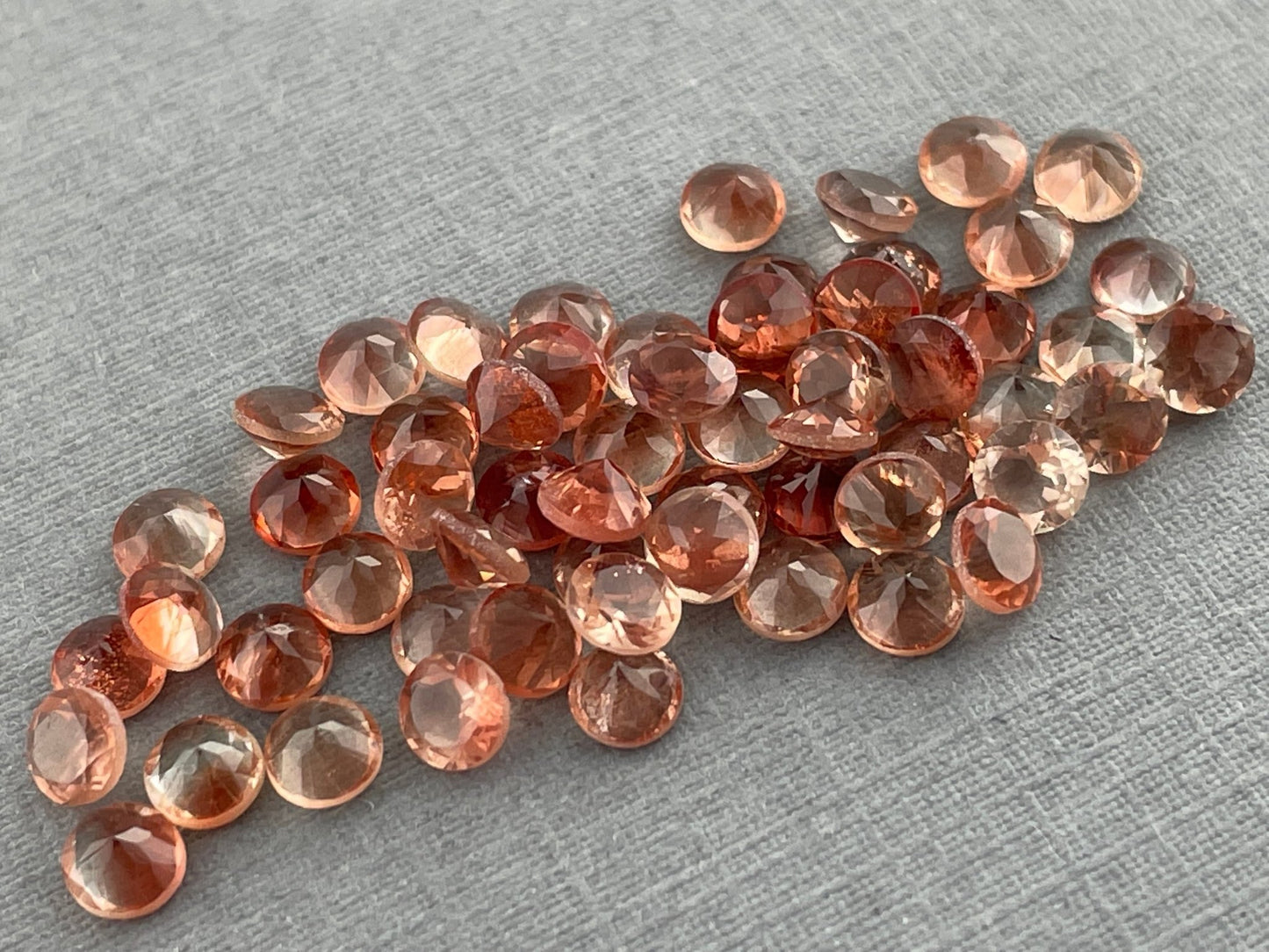 3mm Oregon Sunstones Faceted Round Gemstones | Medium or Light - Gem Enthusiast