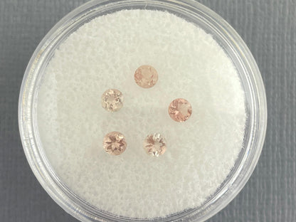 3mm Oregon Sunstones Faceted Round Gemstones | Medium or Light - Gem Enthusiast