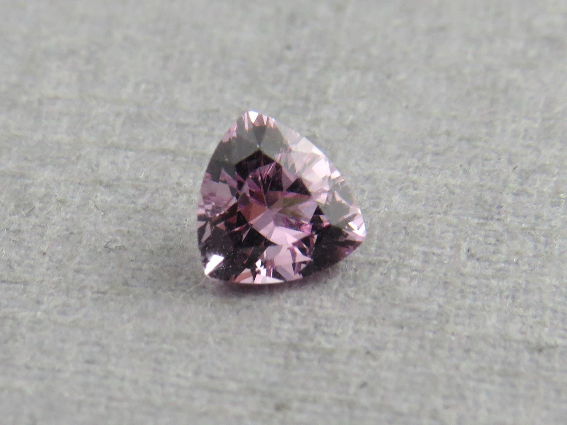 4.5 mm Natural Spinel Faceted Trillion | Purple Pink Gemstone | SL110 - Gem Enthusiast